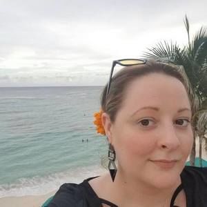 Meet your Posher, Rebecca